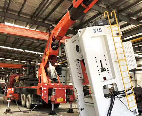 曾都附近随车吊出租，轻松解决运输难题