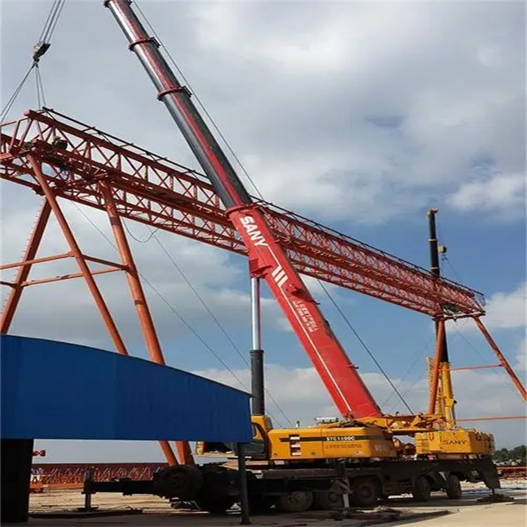 曾都专业提供吊车租赁