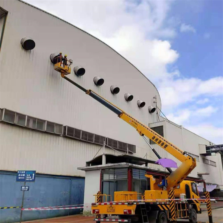 曾都高空作业车出租服务：专业广告牌安装解决方案